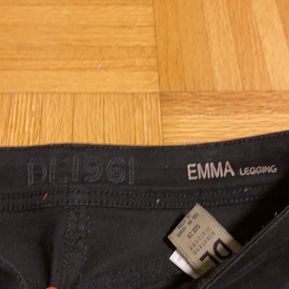 DL1961 Emma black legging, 29 women’s jeans - Picture 2 of 4